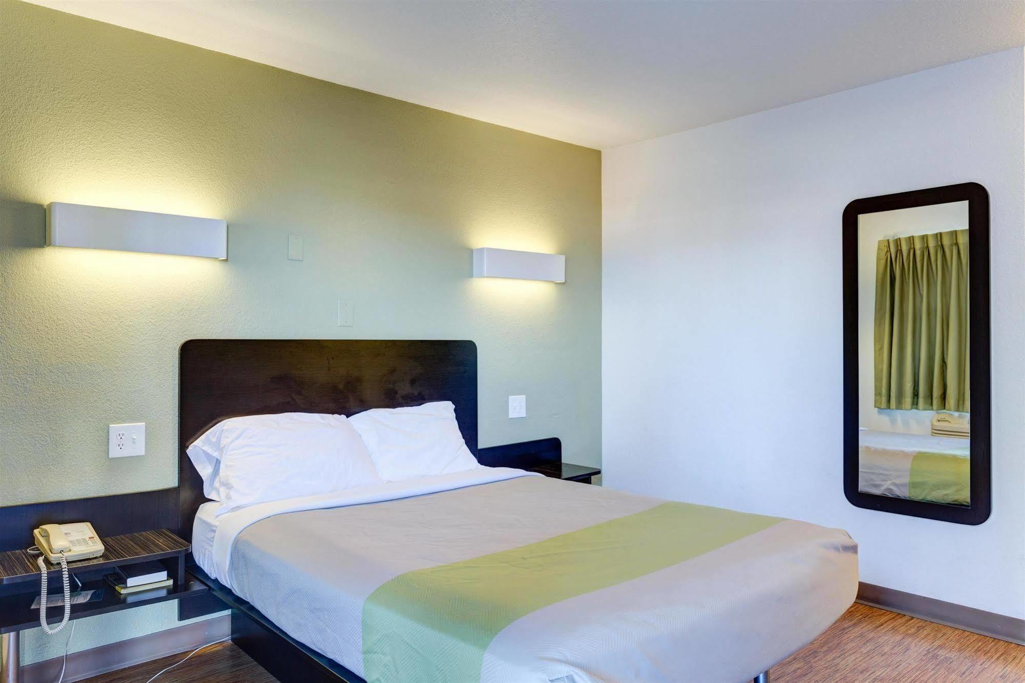 Americas Best Value Inn Bowling Green Eksteriør billede