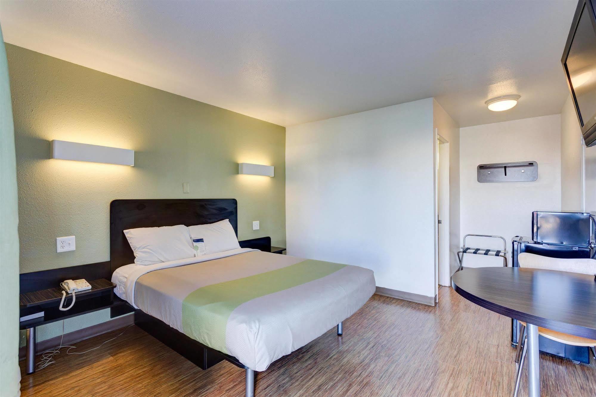Americas Best Value Inn Bowling Green Eksteriør billede